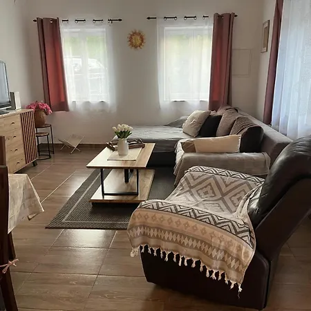 Дом отдыха Lukari Vacation Drivenik