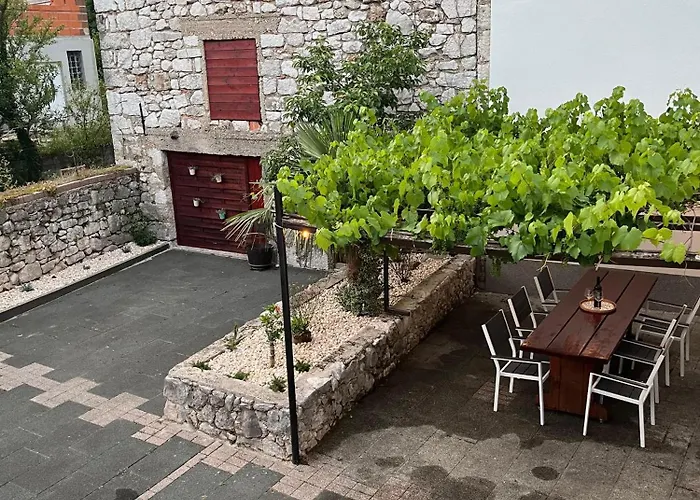 Lukari Vacation Дом отдыха *