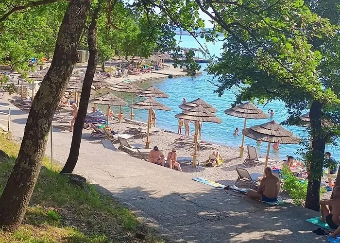 Lukari Vacation * Drivenik