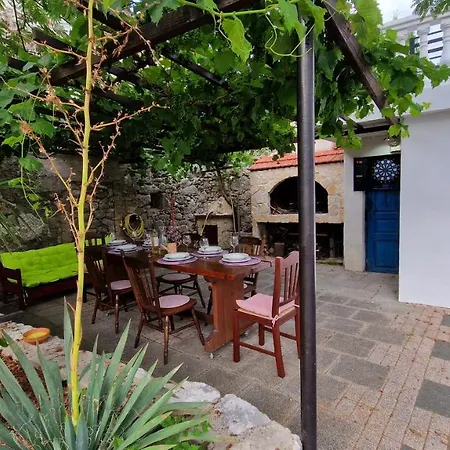 Lukari Vacation Ferienhaus