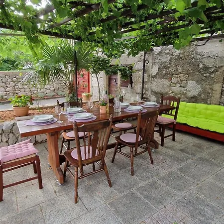 Ferienhaus Lukari Vacation