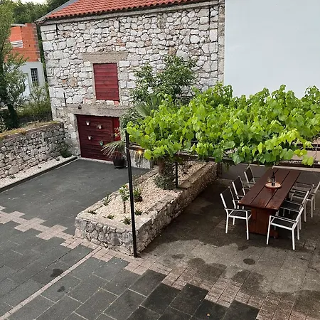 Lukari Vacation Prázdninový dům *