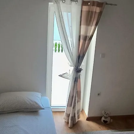 Vikendica Lukari Vacation Drivenik