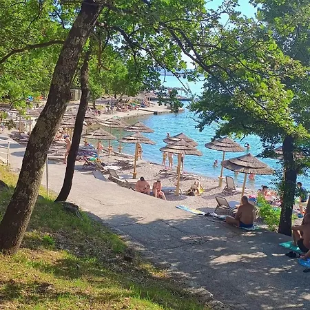 Lukari Vacation * Drivenik