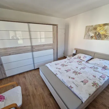 Lukari Vacation Drivenik