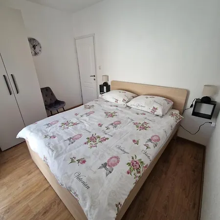 Lukari Vacation Drivenik